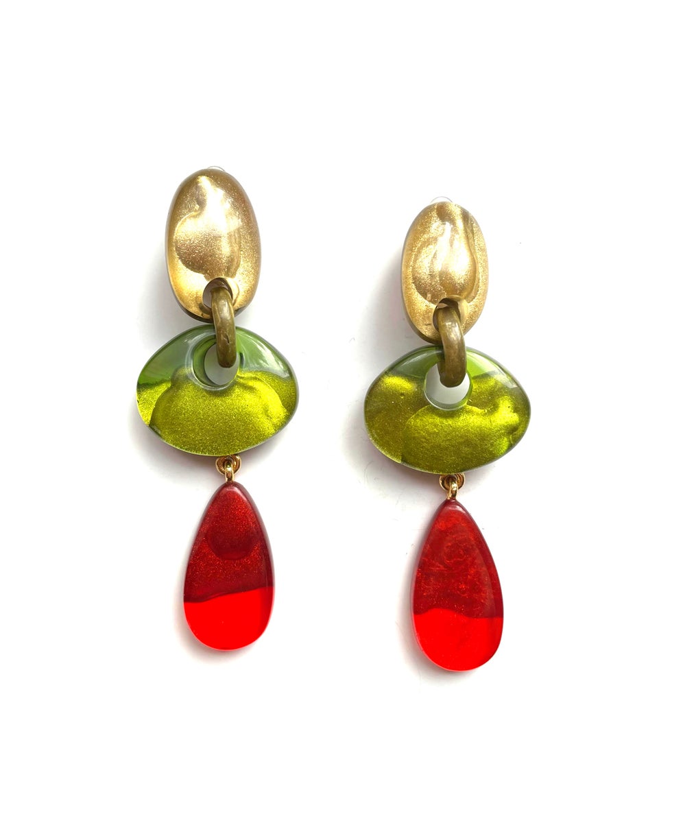 Dominique Denaiven moniv&auml;riset Elodie korvakorut